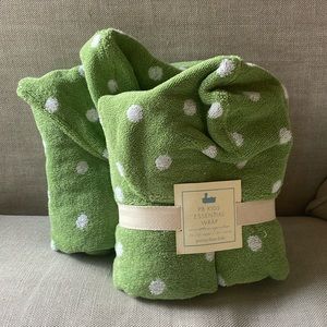 Pair of PB Kids essential wrap